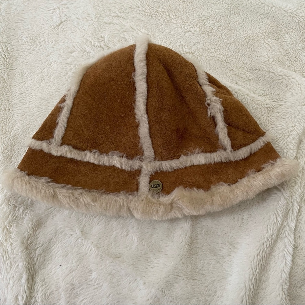{ Ugg hat } Bucket Hat in Brown Chestnut Shearling